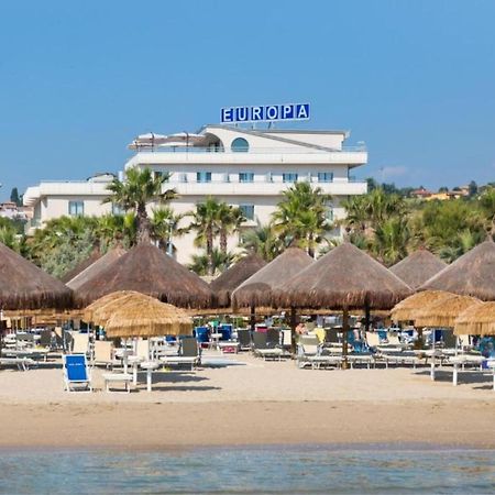 Hotel Europa Beach Village Giulianova Exterior foto