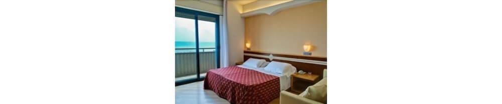 Hotel Europa Beach Village Giulianova Exterior foto
