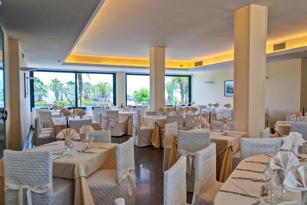 Hotel Europa Beach Village Giulianova Exterior foto