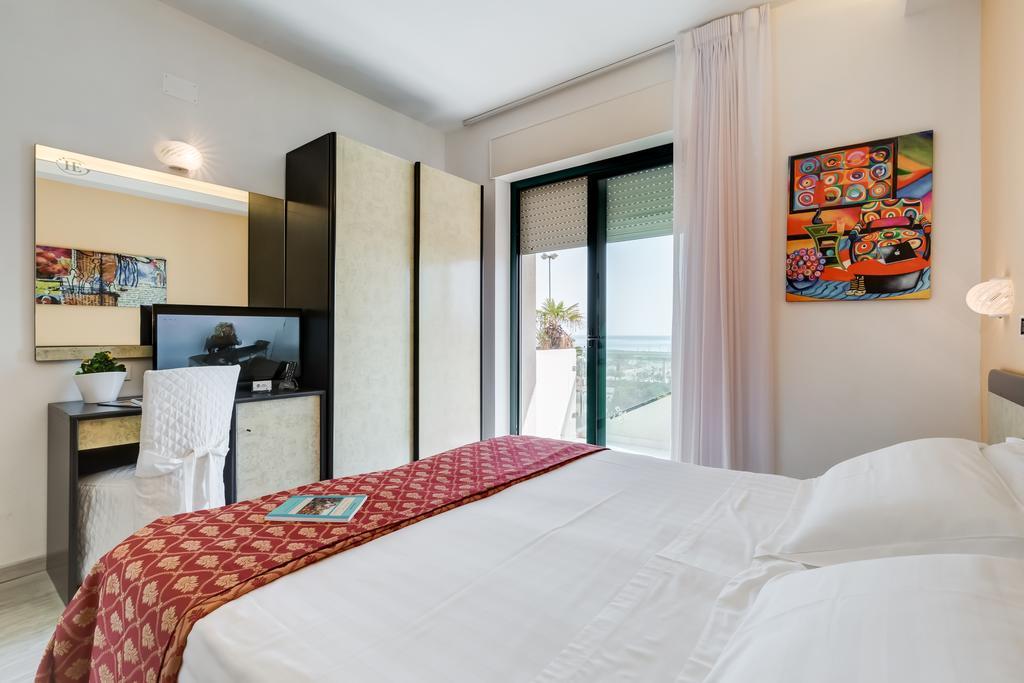 Hotel Europa Beach Village Giulianova Habitación foto