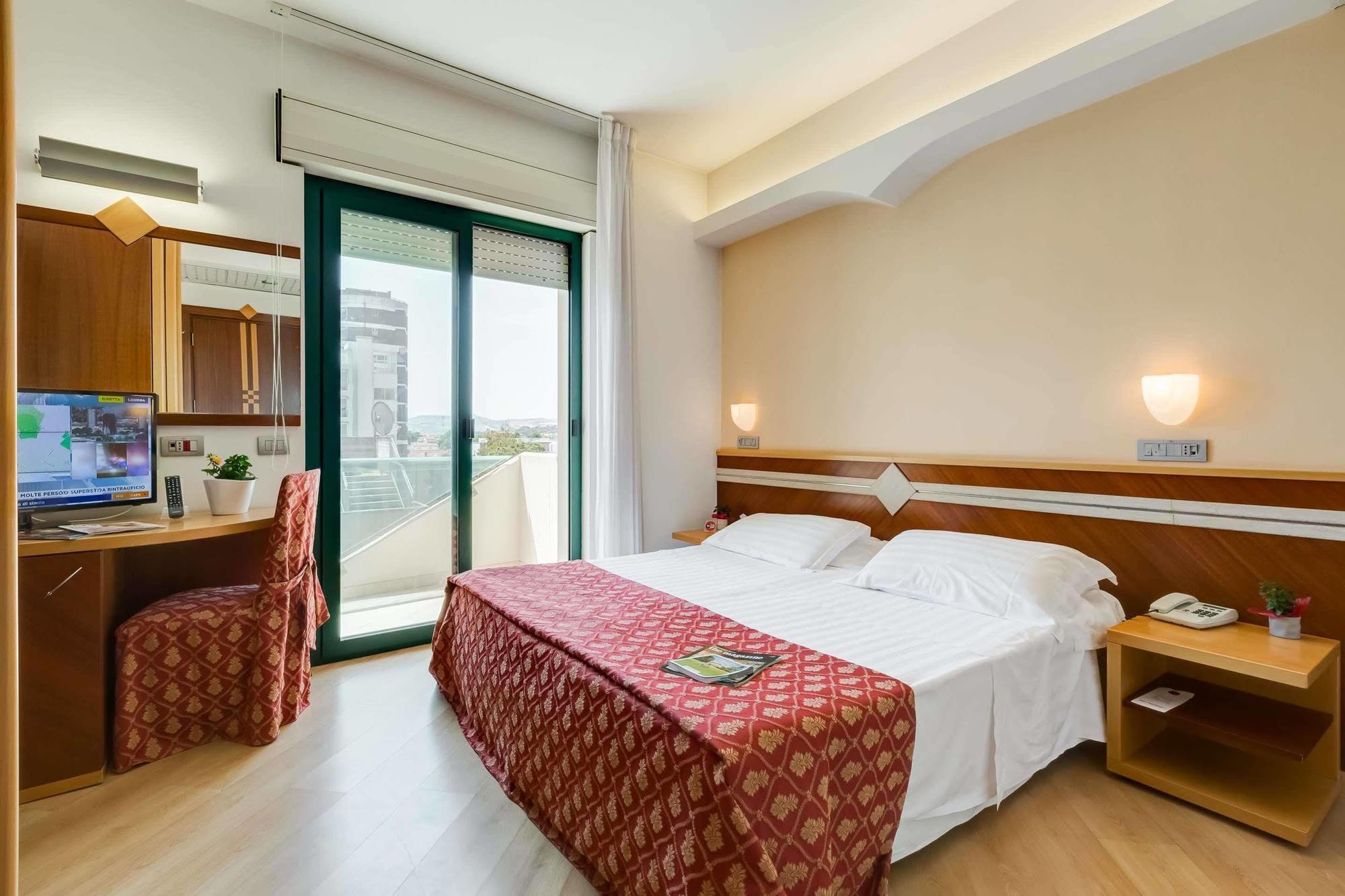 Hotel Europa Beach Village Giulianova Exterior foto