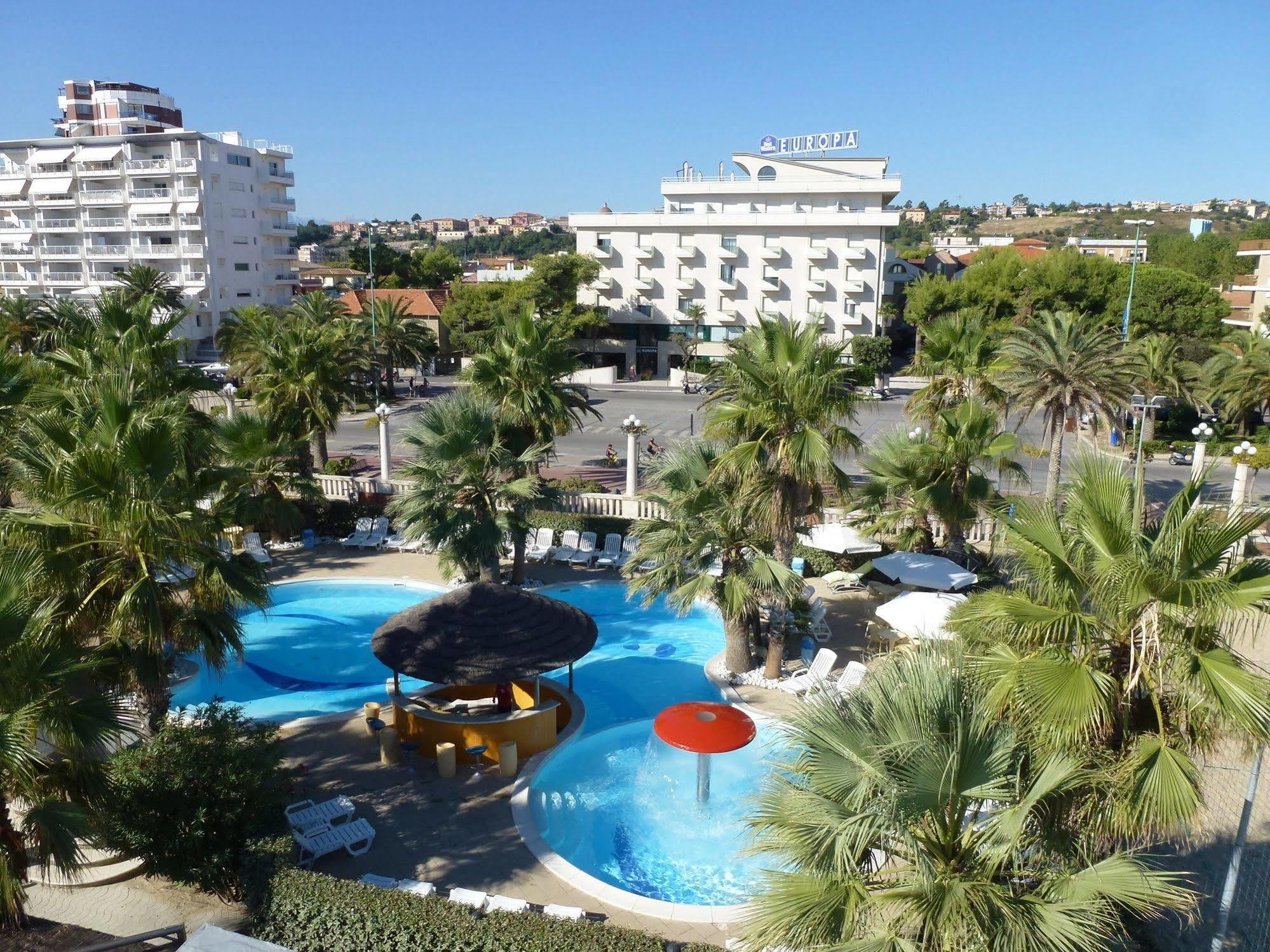 Hotel Europa Beach Village Giulianova Exterior foto